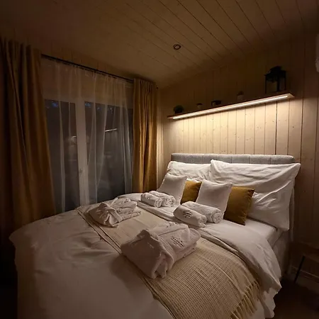 Glamping Pod Hazmburkem * Libochovice