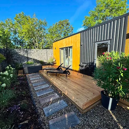 Glamping Pod Hazmburkem * Libochovice